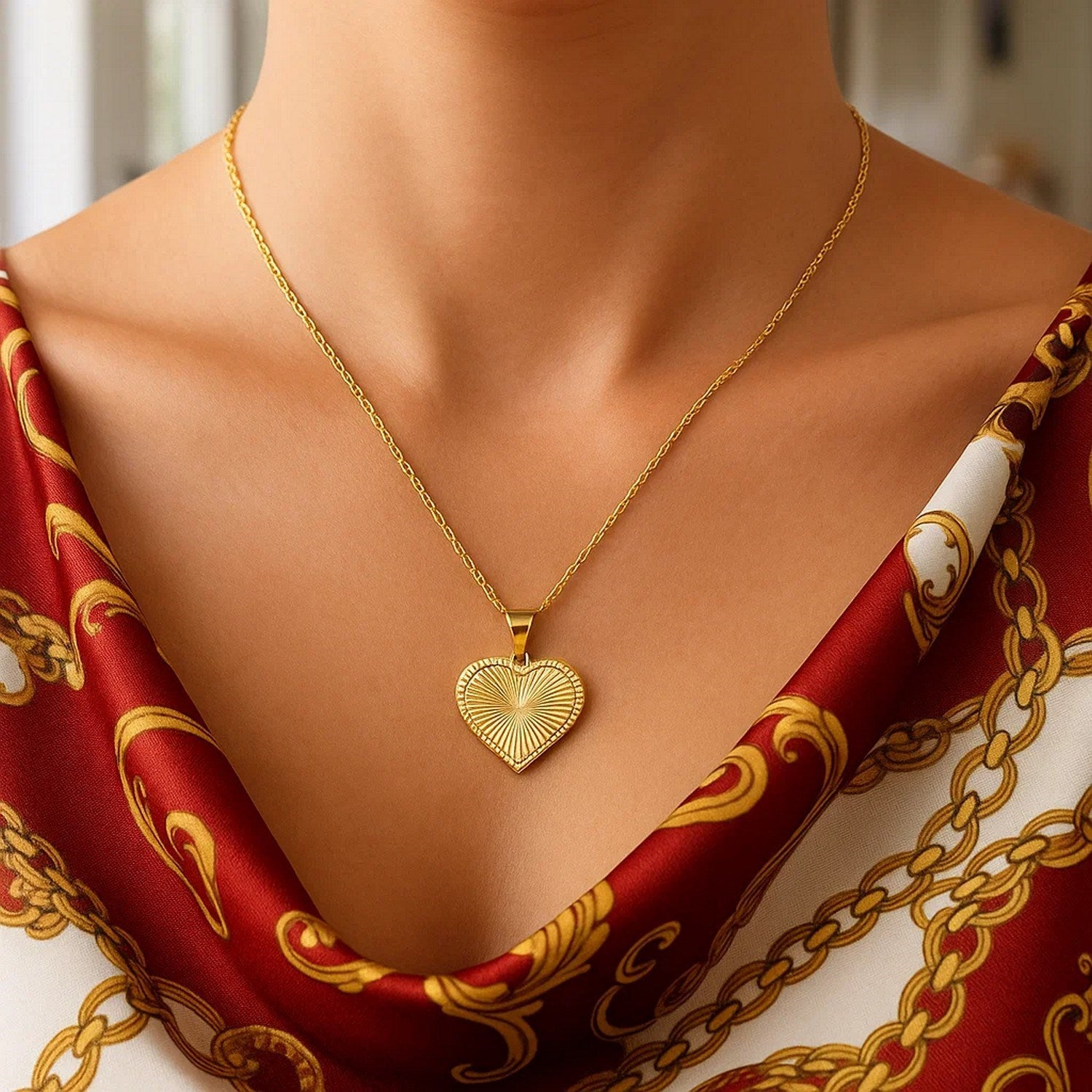 14K Yellow Gold Radiating Heart Necklace